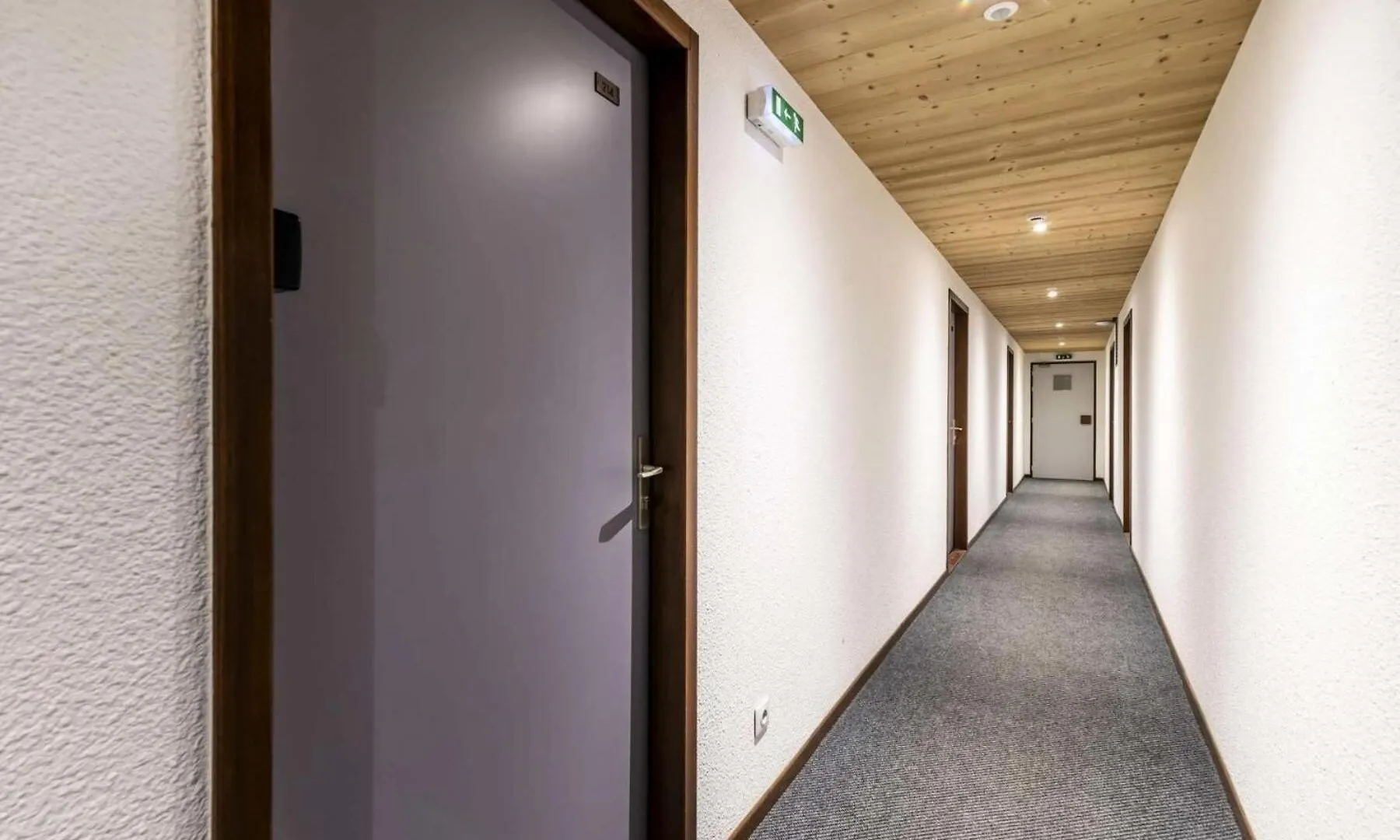Residence Le Cervin - 2 Pieces 4 Pers- Wifi- Le Cervin- Plagne Soleil Mae-9464 La Plagne 0*,  France